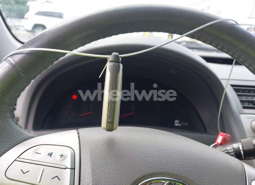 Photo 11 of 2009 Toyota Camry XLE V6 (VIN 4T1BK46KX9U577686)