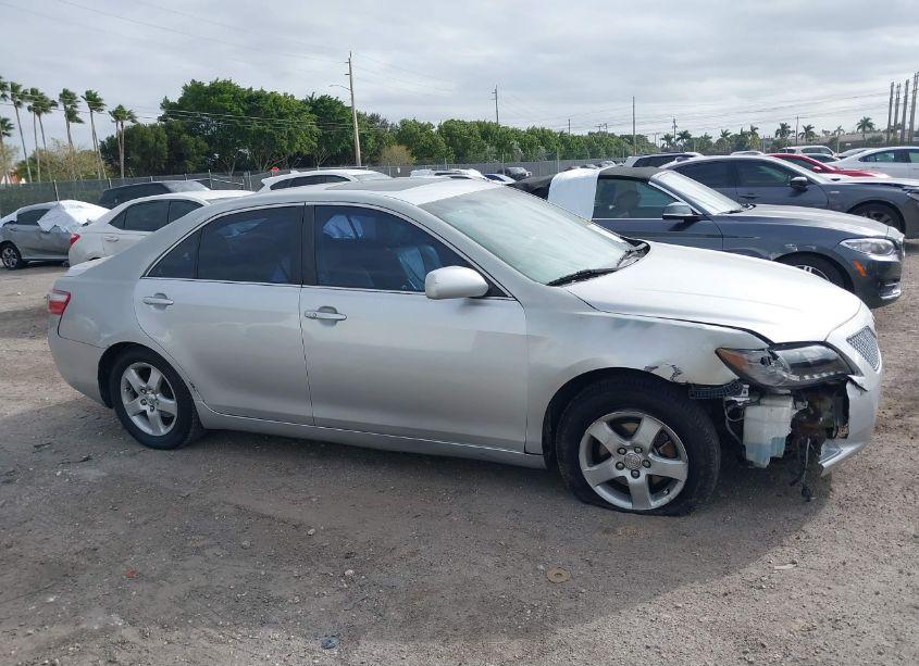 Photo 13 of 2009 Toyota Camry XLE V6 (VIN 4T1BK46KX9U595525)