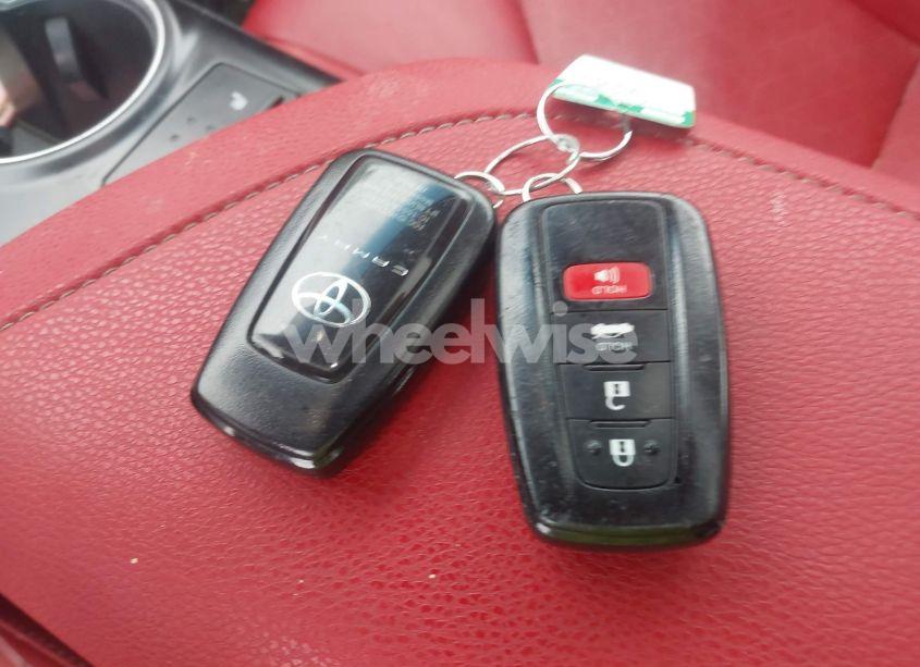 Photo 11 of 2018 Toyota Camry XSE V6 (VIN 4T1BZ1HK0JU008812)