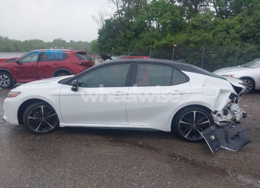 Photo 15 of 2018 Toyota Camry XSE V6 (VIN 4T1BZ1HK0JU008812)