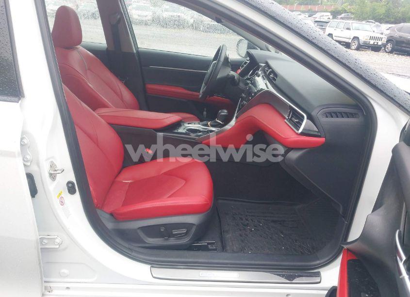 Photo 5 of 2018 Toyota Camry XSE V6 (VIN 4T1BZ1HK0JU008812)