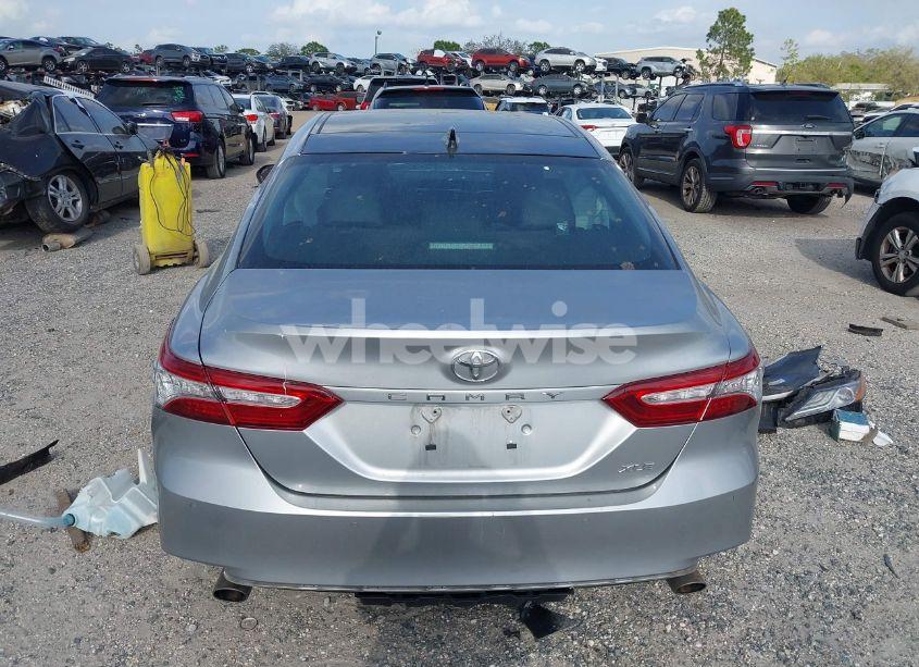 Photo 15 of 2018 Toyota Camry XLE V6 (VIN 4T1BZ1HK0JU010060)