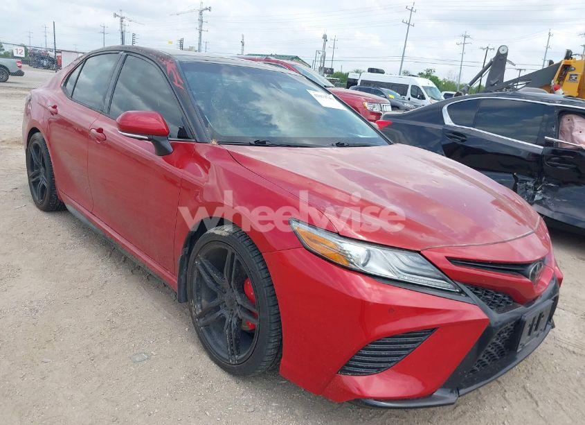 2019 Toyota Camry XSE V6 (VIN 4T1BZ1HK0KU022808) main photo