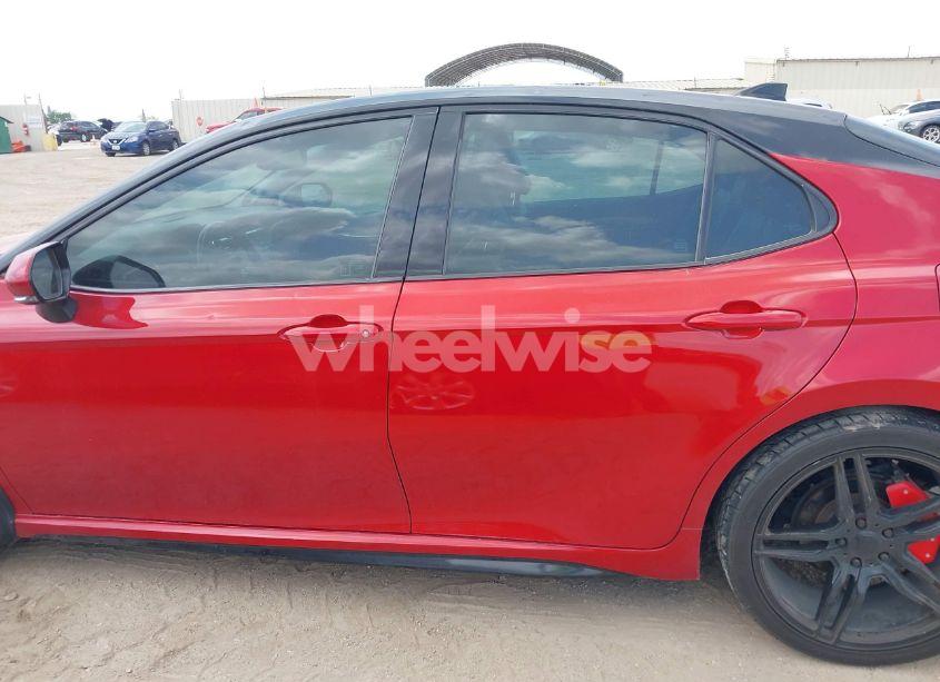 Photo 14 of 2019 Toyota Camry XSE V6 (VIN 4T1BZ1HK0KU022808)