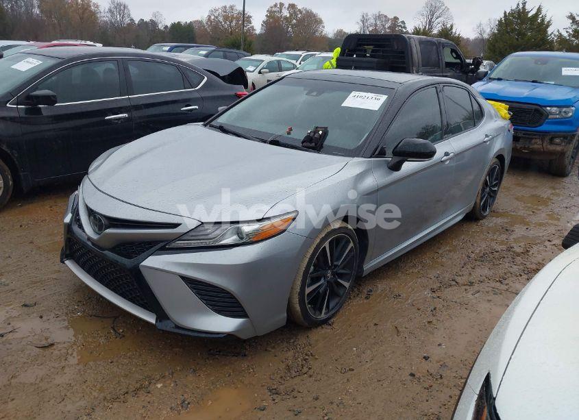 Photo 2 of 2019 Toyota Camry XSE V6 (VIN 4T1BZ1HK0KU032321)