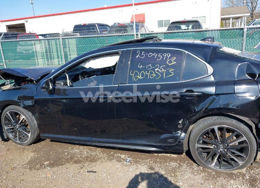 Photo 14 of 2018 Toyota Camry XSE V6 (VIN 4T1BZ1HK1JU007751)