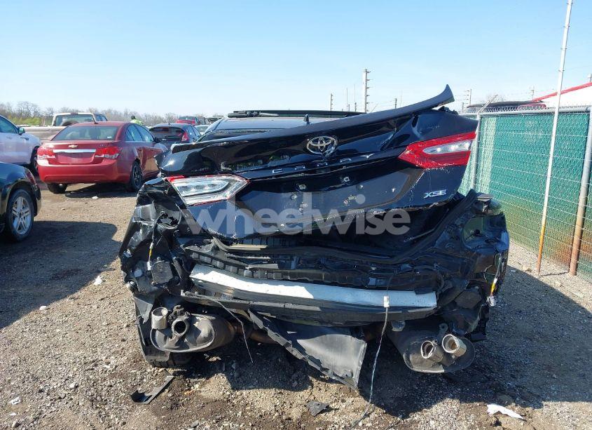 Photo 16 of 2018 Toyota Camry XSE V6 (VIN 4T1BZ1HK1JU007751)