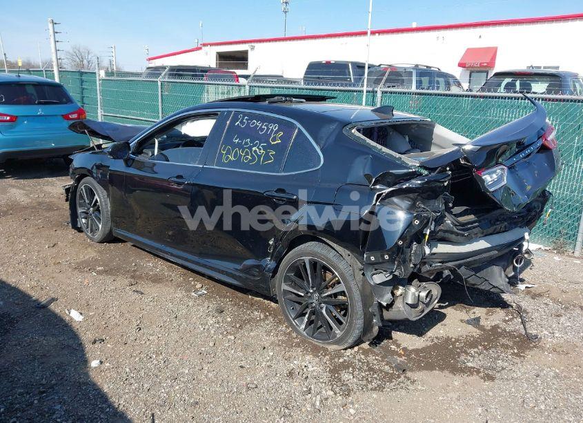 Photo 3 of 2018 Toyota Camry XSE V6 (VIN 4T1BZ1HK1JU007751)