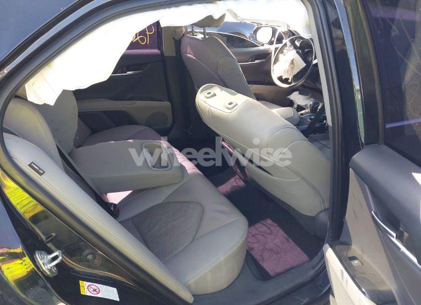 Photo 8 of 2018 Toyota Camry XSE V6 (VIN 4T1BZ1HK1JU007751)