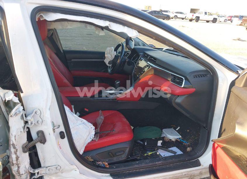 Photo 5 of 2018 Toyota Camry XSE V6 (VIN 4T1BZ1HK1JU011864)