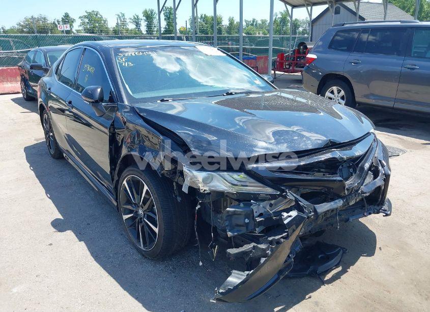 2019 Toyota Camry XSE V6 (VIN 4T1BZ1HK1KU026348) main photo