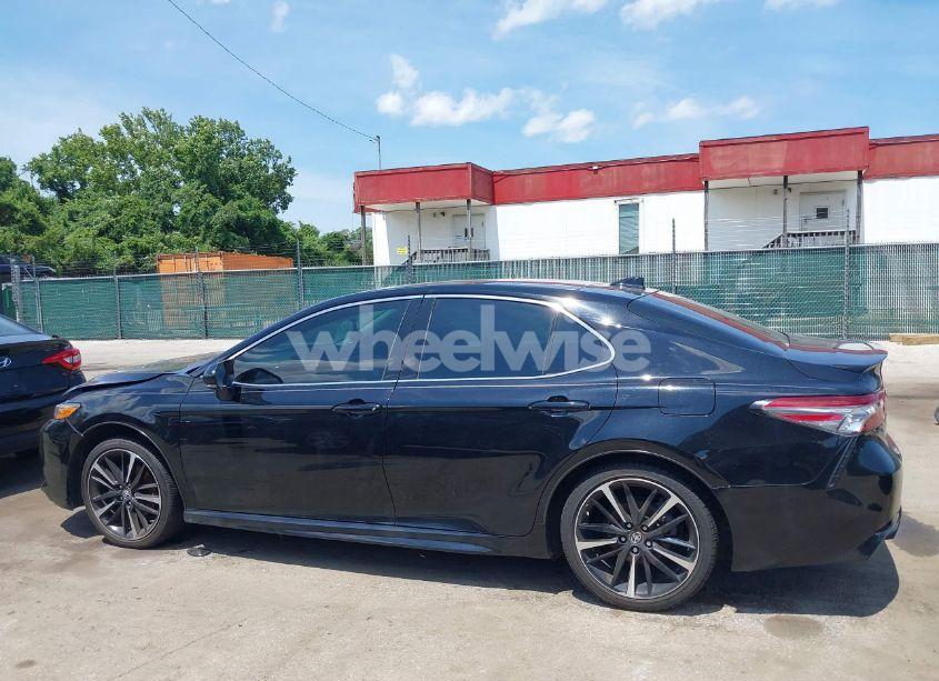 Photo 14 of 2019 Toyota Camry XSE V6 (VIN 4T1BZ1HK1KU026348)