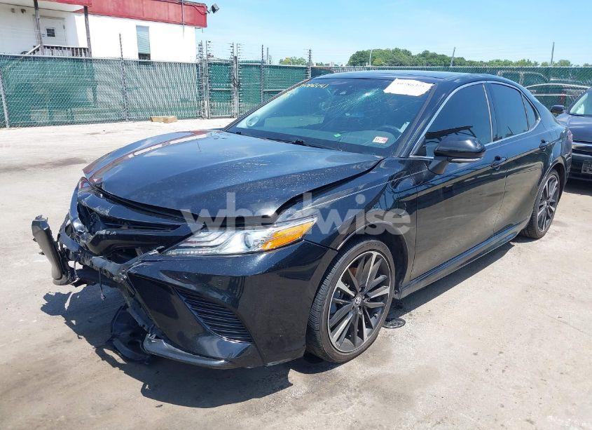 Photo 2 of 2019 Toyota Camry XSE V6 (VIN 4T1BZ1HK1KU026348)
