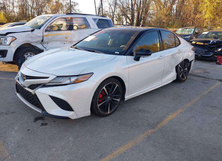 Photo 2 of 2019 Toyota Camry XSE V6 (VIN 4T1BZ1HK1KU027404)