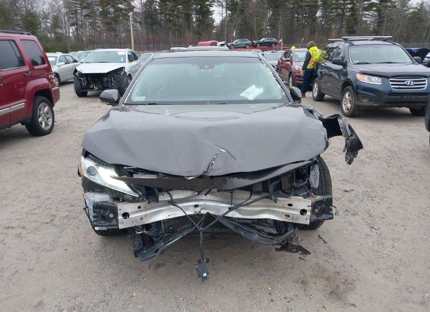 Photo 13 of 2018 Toyota Camry XLE V6 (VIN 4T1BZ1HK2JU004969)