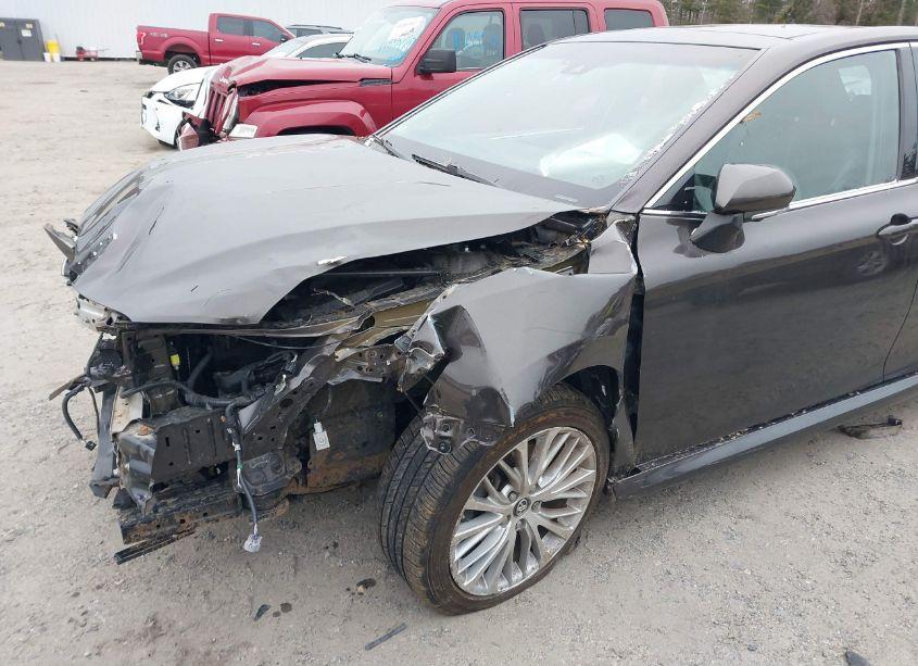 Photo 18 of 2018 Toyota Camry XLE V6 (VIN 4T1BZ1HK2JU004969)