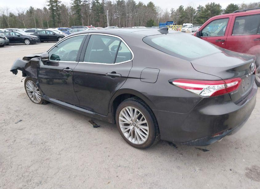 Photo 3 of 2018 Toyota Camry XLE V6 (VIN 4T1BZ1HK2JU004969)