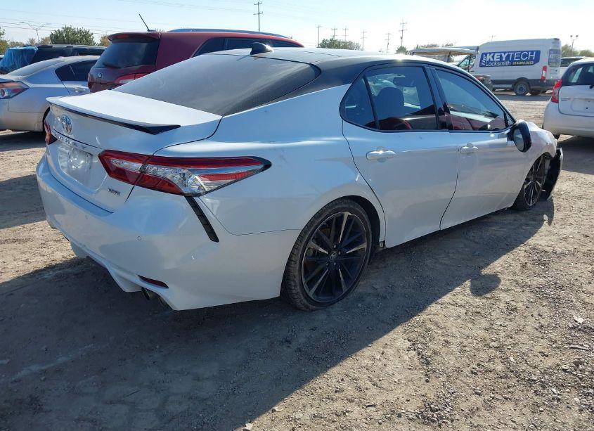 Photo 4 of 2018 Toyota Camry XSE V6 (VIN 4T1BZ1HK2JU011050)