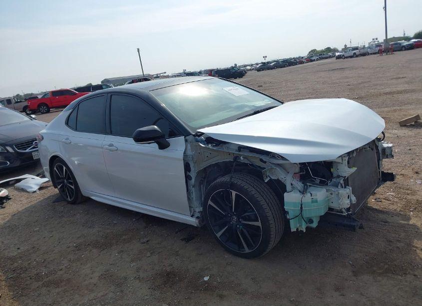 Photo 14 of 2018 Toyota Camry XSE V6 (VIN 4T1BZ1HK2JU020928)