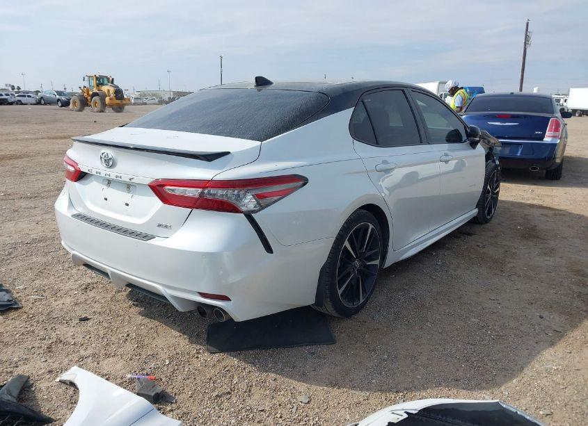 Photo 4 of 2018 Toyota Camry XSE V6 (VIN 4T1BZ1HK2JU020928)