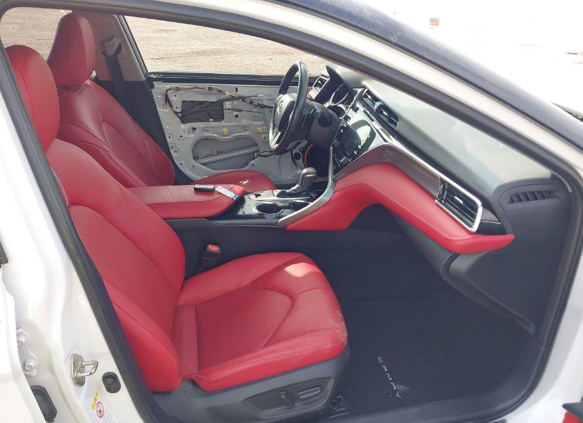 Photo 5 of 2018 Toyota Camry XSE V6 (VIN 4T1BZ1HK2JU020928)