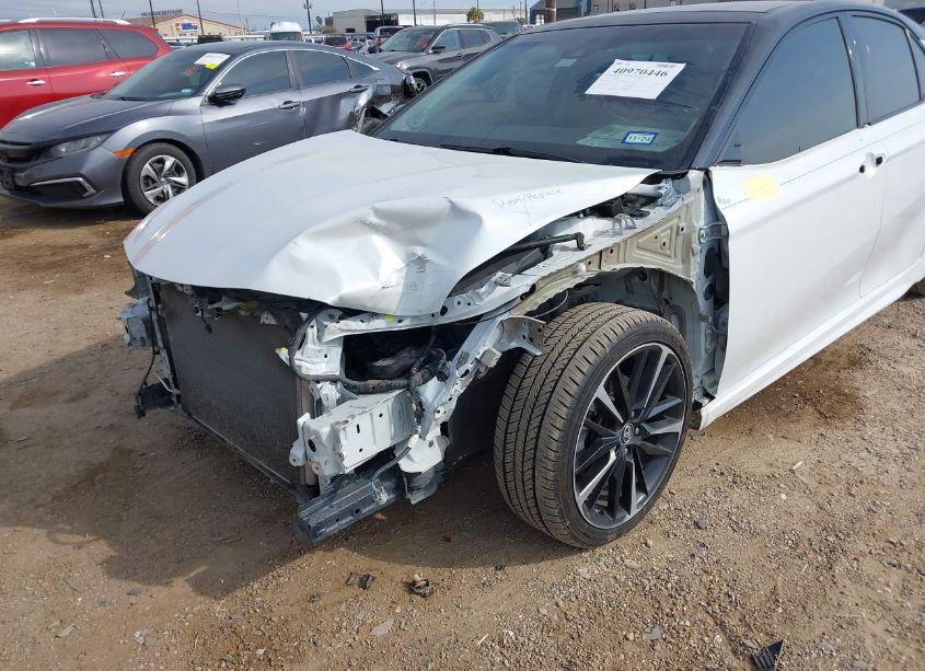 Photo 6 of 2018 Toyota Camry XSE V6 (VIN 4T1BZ1HK2JU020928)