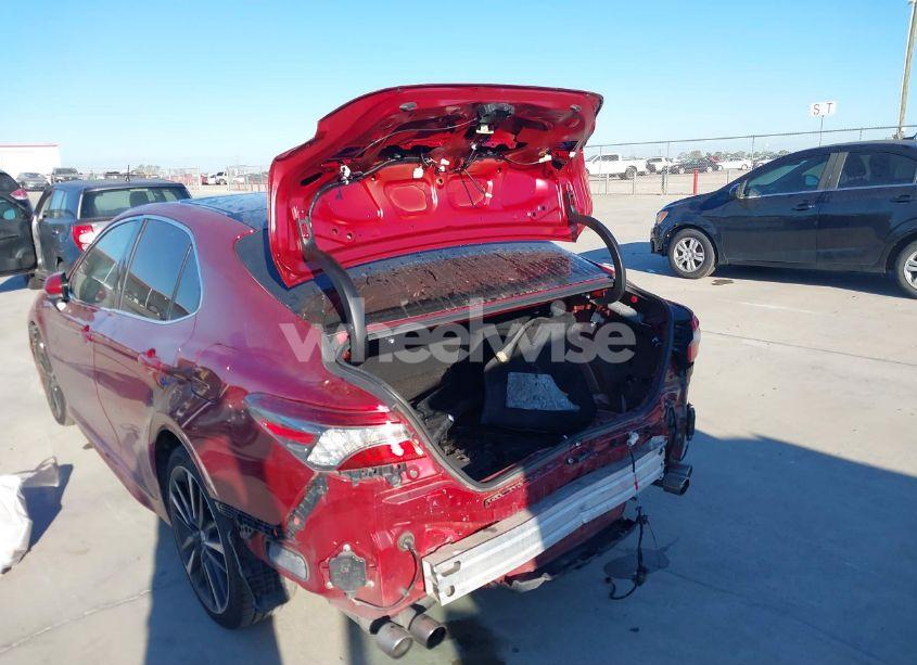 Photo 6 of 2018 Toyota Camry XSE V6 (VIN 4T1BZ1HK2JU502265)