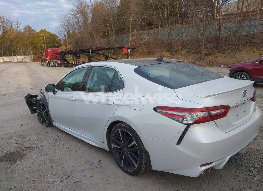 Photo 3 of 2019 Toyota Camry XSE V6 (VIN 4T1BZ1HK2KU508617)