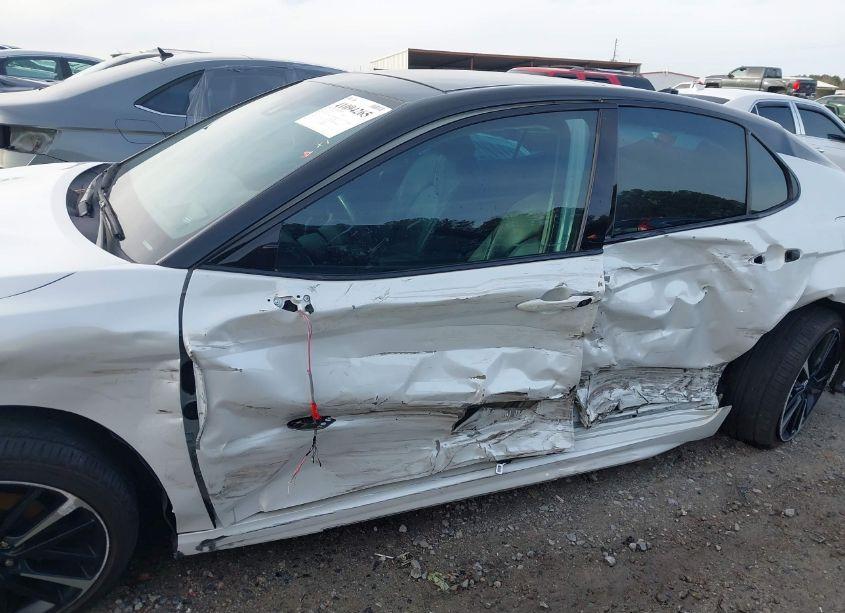 Photo 14 of 2018 Toyota Camry XSE V6 (VIN 4T1BZ1HK3JU021439)