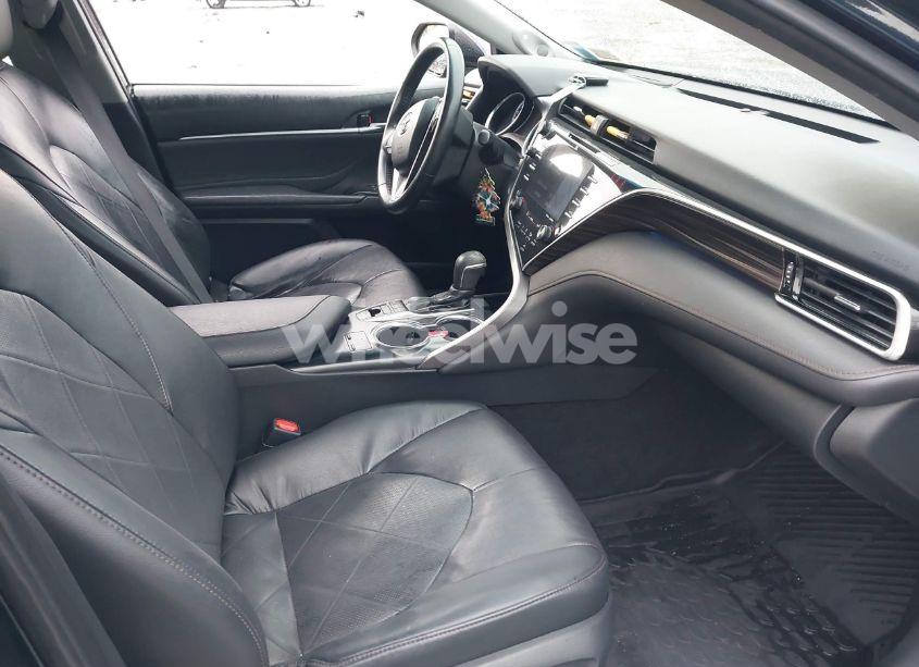 Photo 5 of 2018 Toyota Camry XLE V6 (VIN 4T1BZ1HK3JU503263)