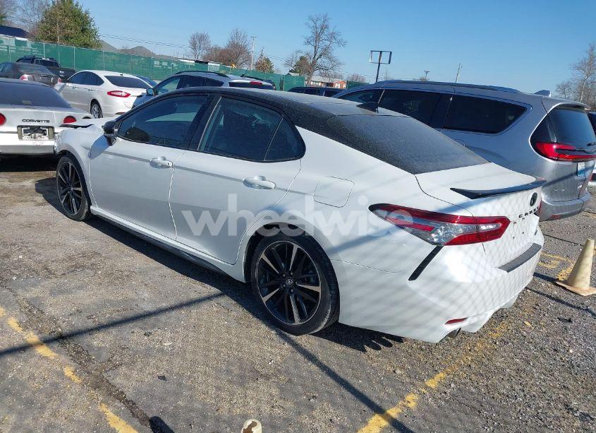 Photo 3 of 2019 Toyota Camry XSE V6 (VIN 4T1BZ1HK3KU027579)