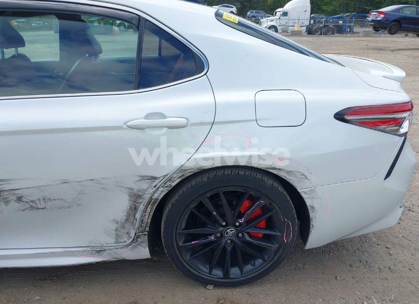 Photo 17 of 2018 Toyota Camry XSE V6 (VIN 4T1BZ1HK4JU001863)