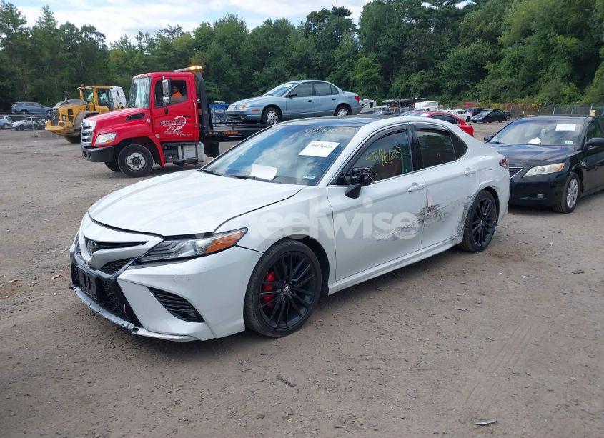 Photo 2 of 2018 Toyota Camry XSE V6 (VIN 4T1BZ1HK4JU001863)