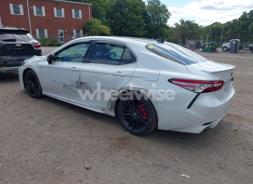 Photo 3 of 2018 Toyota Camry XSE V6 (VIN 4T1BZ1HK4JU001863)