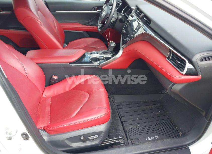 Photo 5 of 2018 Toyota Camry XSE V6 (VIN 4T1BZ1HK4JU001863)