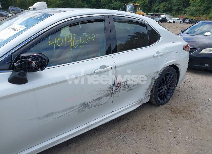 Photo 6 of 2018 Toyota Camry XSE V6 (VIN 4T1BZ1HK4JU001863)