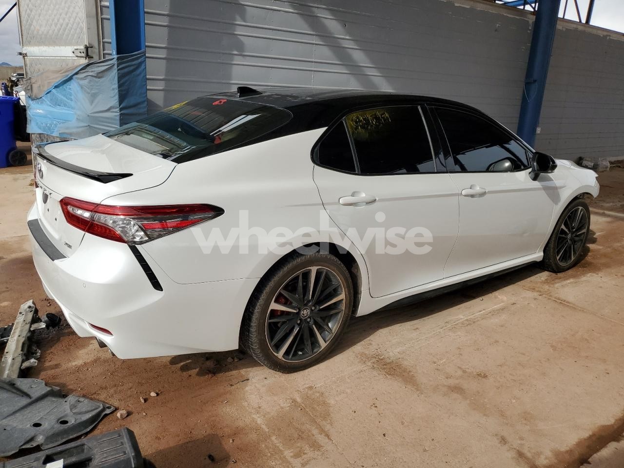 Photo 3 of 2019 TOYOTA CAMRY XSE (VIN 4T1BZ1HK5KU023890)