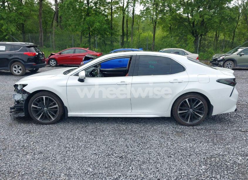 Photo 14 of 2019 Toyota Camry XSE V6 (VIN 4T1BZ1HK5KU027695)