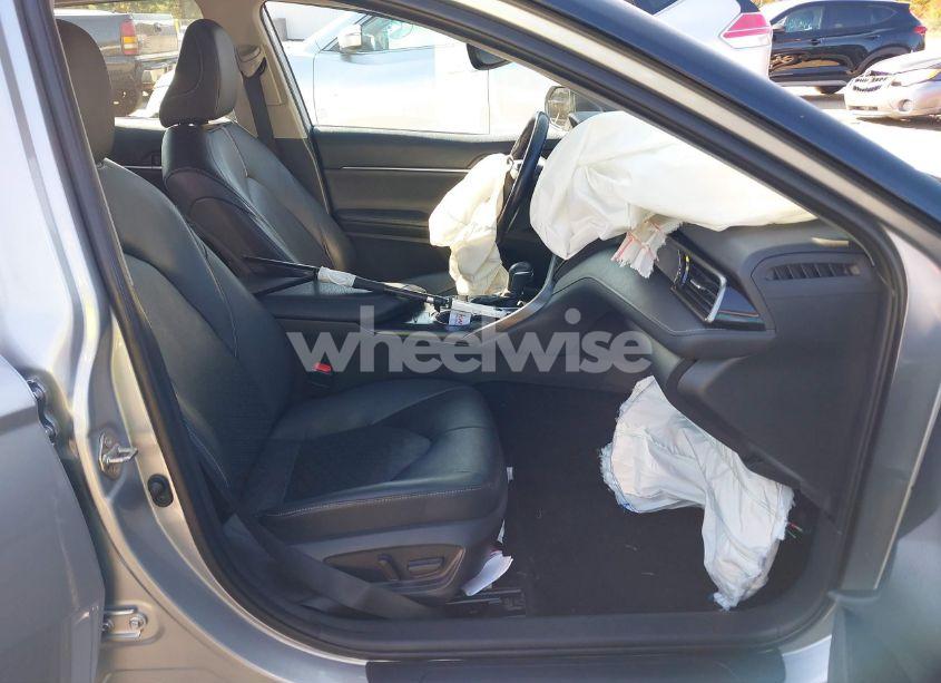 Photo 5 of 2019 Toyota Camry XSE V6 (VIN 4T1BZ1HK6KU032789)