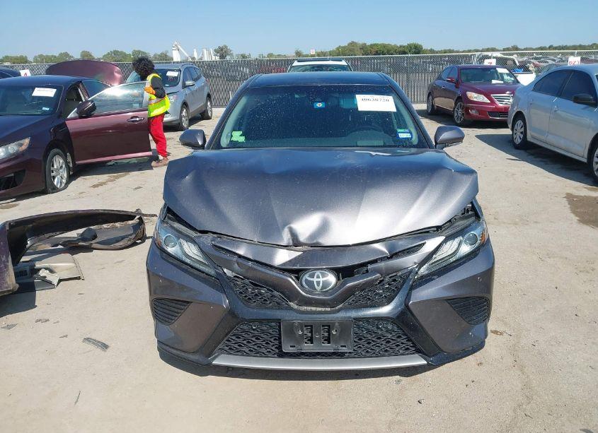 Photo 12 of 2018 Toyota Camry XSE V6 (VIN 4T1BZ1HK7JU008208)