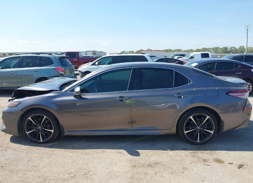 Photo 14 of 2018 Toyota Camry XSE V6 (VIN 4T1BZ1HK7JU008208)