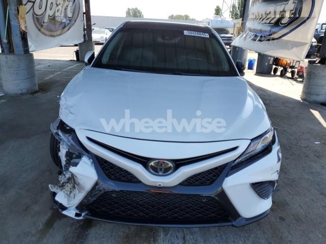 Photo 11 of 2018 TOYOTA CAMRY XSE (VIN 4T1BZ1HK7JU020875)