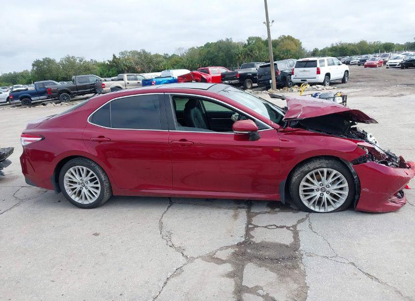 Photo 13 of 2018 Toyota Camry XSE/XLE (VIN 4T1BZ1HK7JU504304)