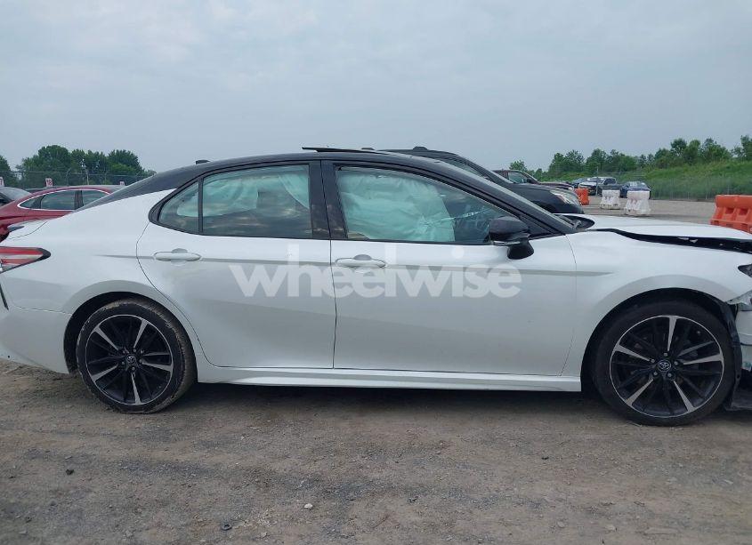 Photo 14 of 2019 Toyota Camry XSE V6 (VIN 4T1BZ1HK7KU025270)