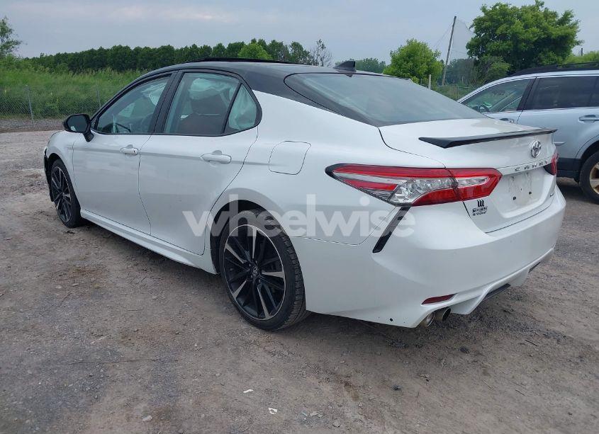 Photo 3 of 2019 Toyota Camry XSE V6 (VIN 4T1BZ1HK7KU025270)