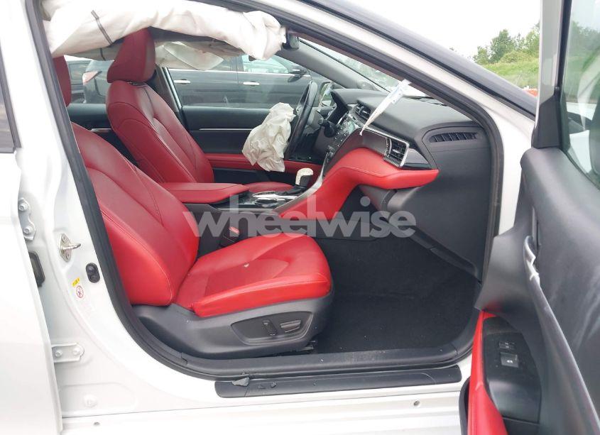 Photo 5 of 2019 Toyota Camry XSE V6 (VIN 4T1BZ1HK7KU025270)