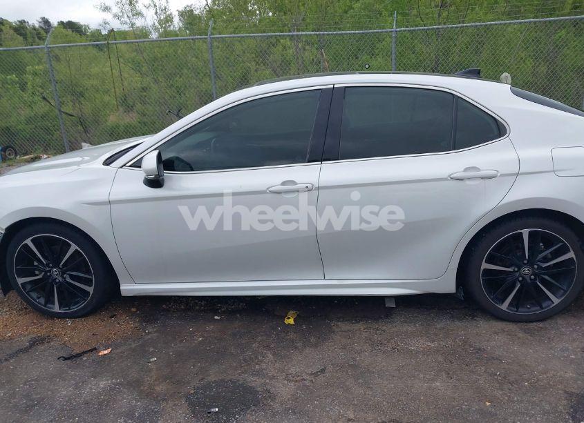 Photo 15 of 2019 Toyota Camry XSE V6 (VIN 4T1BZ1HK7KU028461)