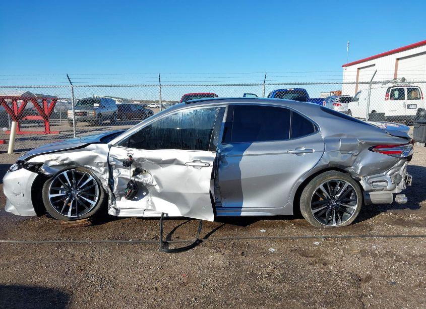 Photo 15 of 2019 Toyota Camry XSE V6 (VIN 4T1BZ1HK8KU023768)