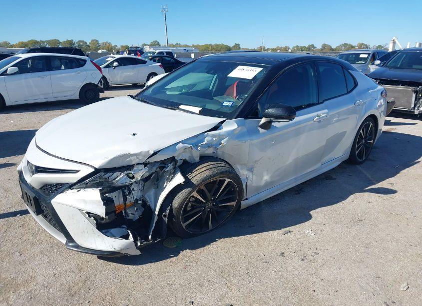 Photo 2 of 2019 Toyota Camry XSE V6 (VIN 4T1BZ1HK8KU028789)