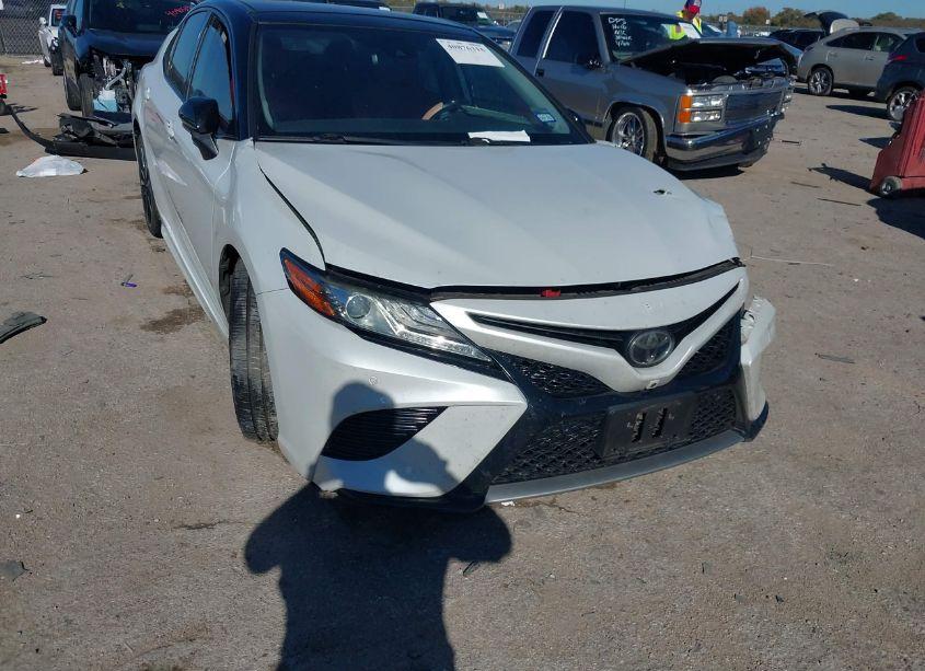 Photo 6 of 2019 Toyota Camry XSE V6 (VIN 4T1BZ1HK8KU028789)